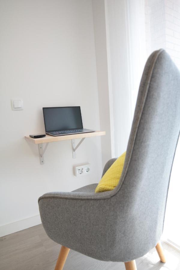 Modern Apartament Al Costat Del Parc De La Devesa Gerona Buitenkant foto