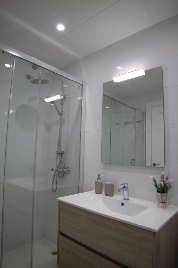 Modern Apartament Al Costat Del Parc De La Devesa Gerona Buitenkant foto